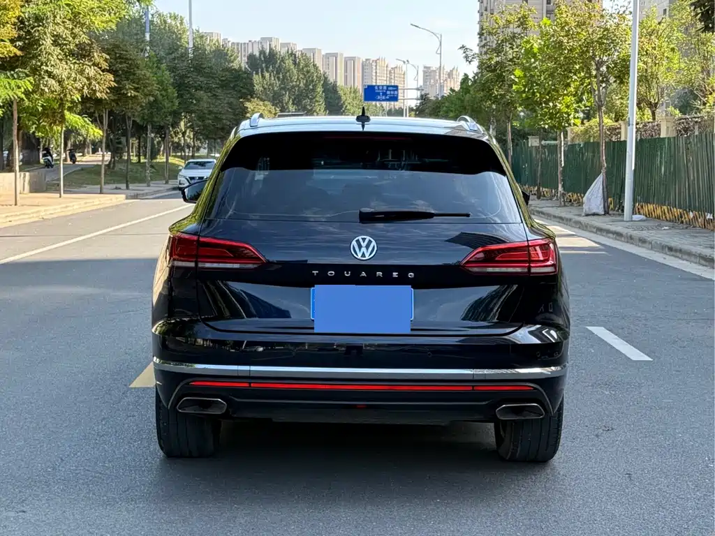 Volkswagen Touareg — миниатюра 8