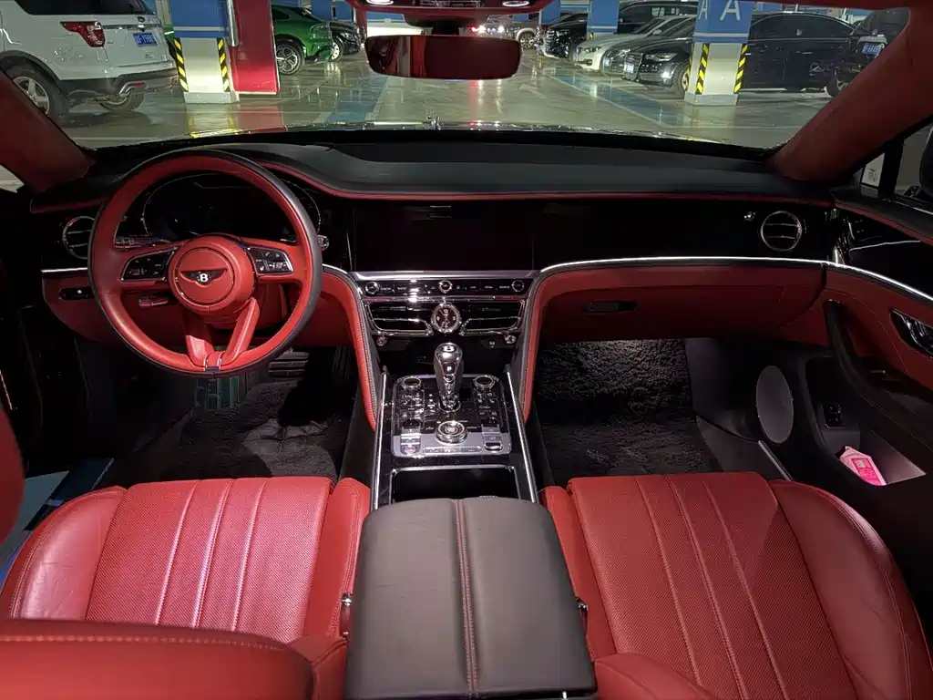 Bentley Flying Spur — миниатюра 5