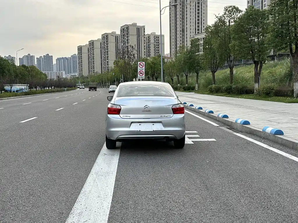 Citroen Elysee — миниатюра 6