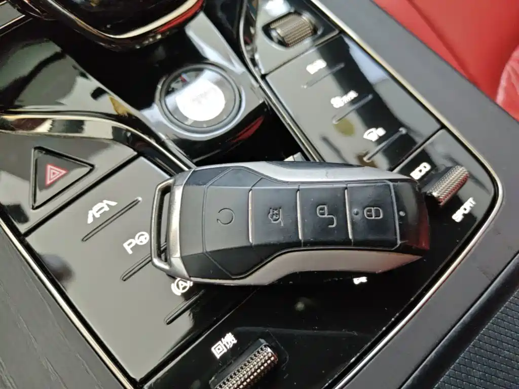 BYD Han — миниатюра 9