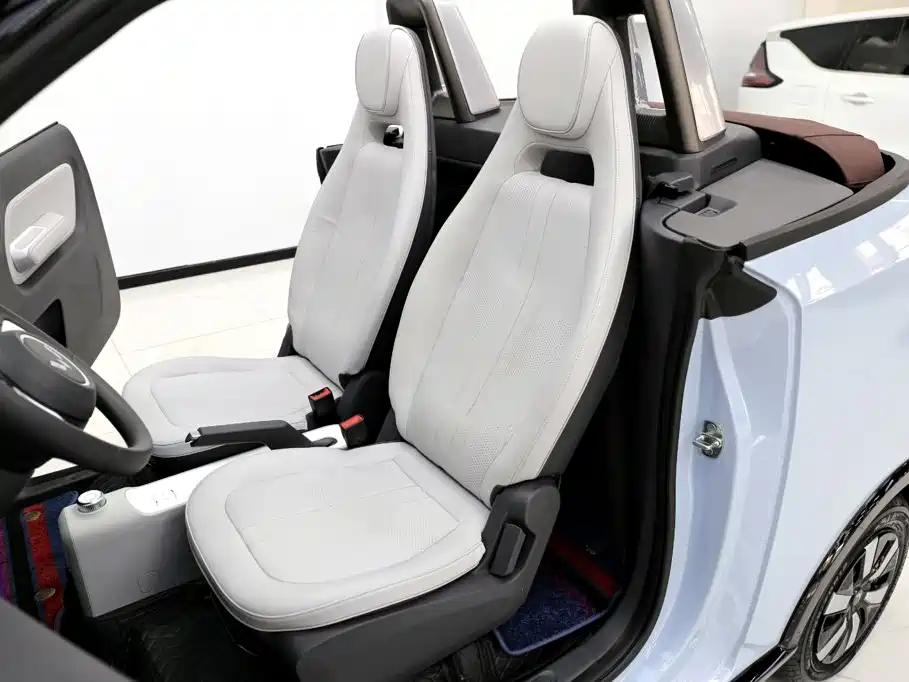 Wuling MINIEV — миниатюра 10