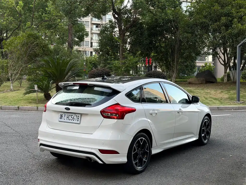 Ford Focus — миниатюра 4