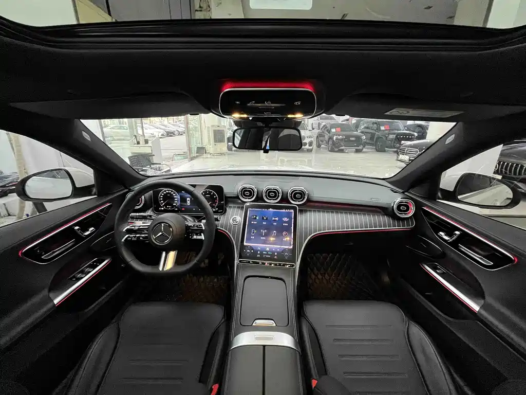 Mercedes-Benz C-Class — миниатюра 12