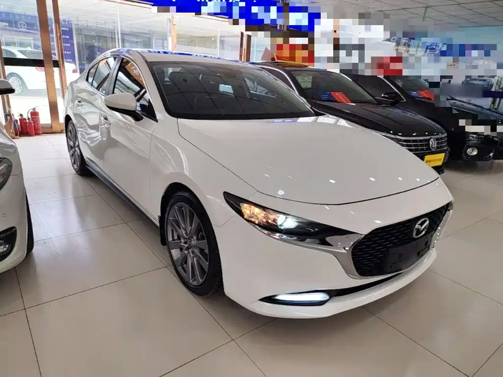 Mazda 3 Axela — миниатюра 4