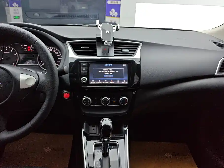Nissan Sylphy — миниатюра 13