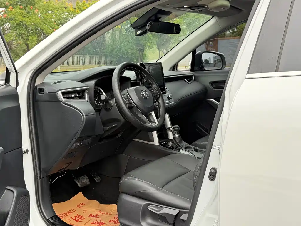 Toyota Frontlander — миниатюра 8