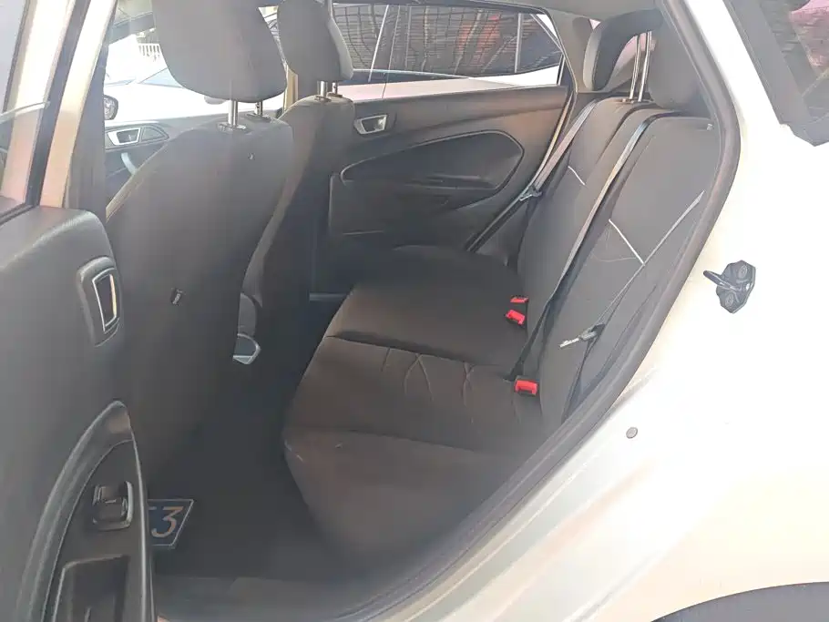 Ford Fiesta — миниатюра 11
