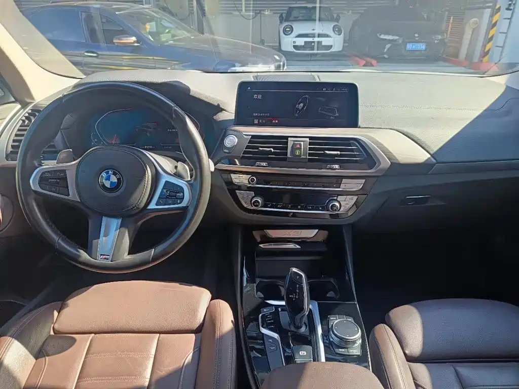 BMW X3 — миниатюра 11