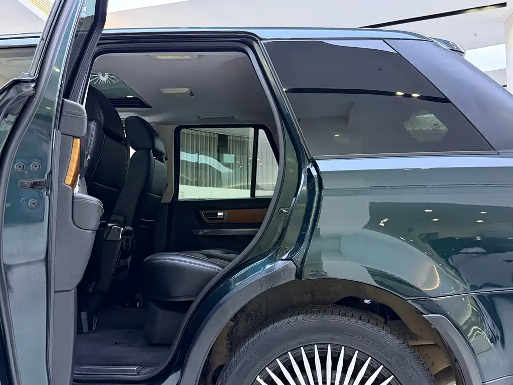 Land Rover Sport — миниатюра 11