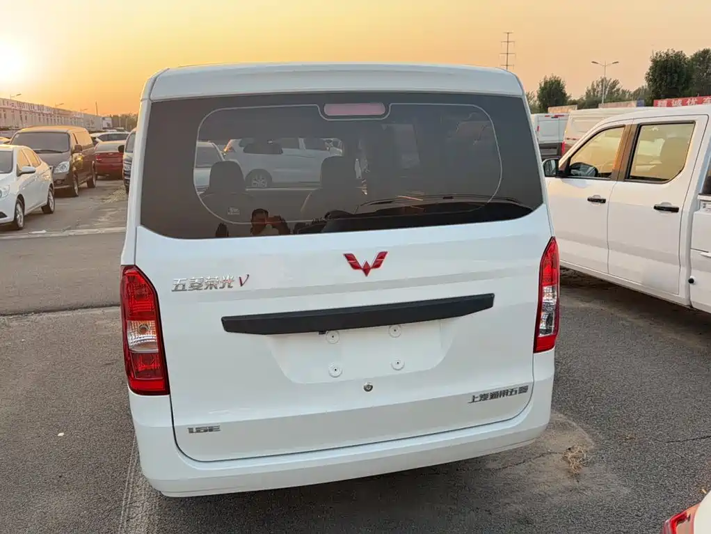 Wuling Rongguang V — миниатюра 16