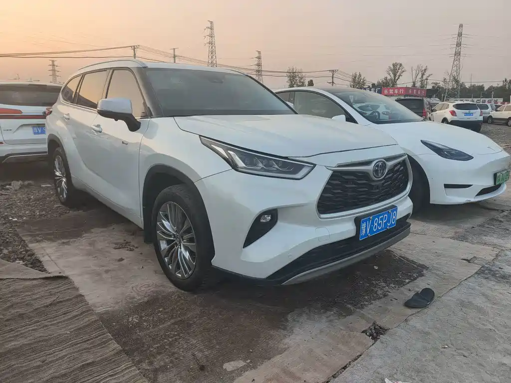 Toyota Highlander — миниатюра 3