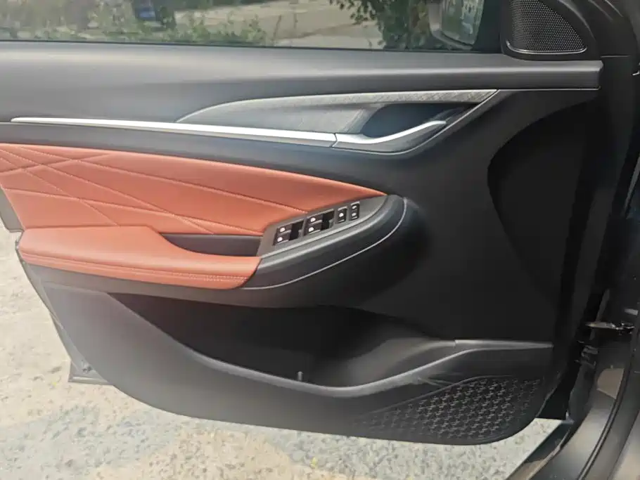 Changan Eado — миниатюра 7