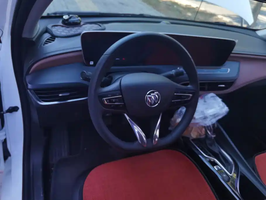 Buick Verano — миниатюра 12
