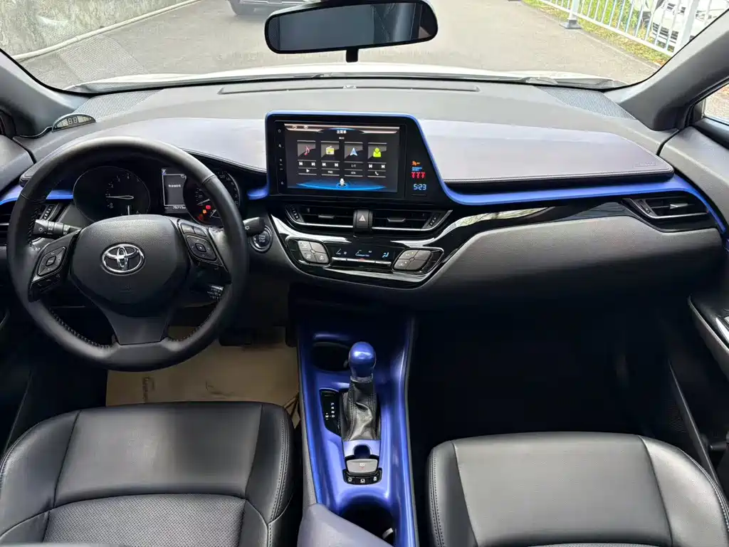 Toyota C-HR — миниатюра 8