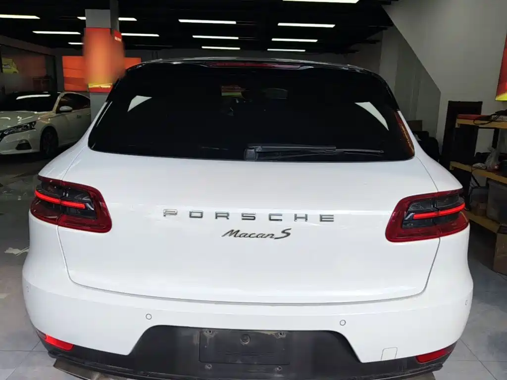 Porsche Macan — миниатюра 6