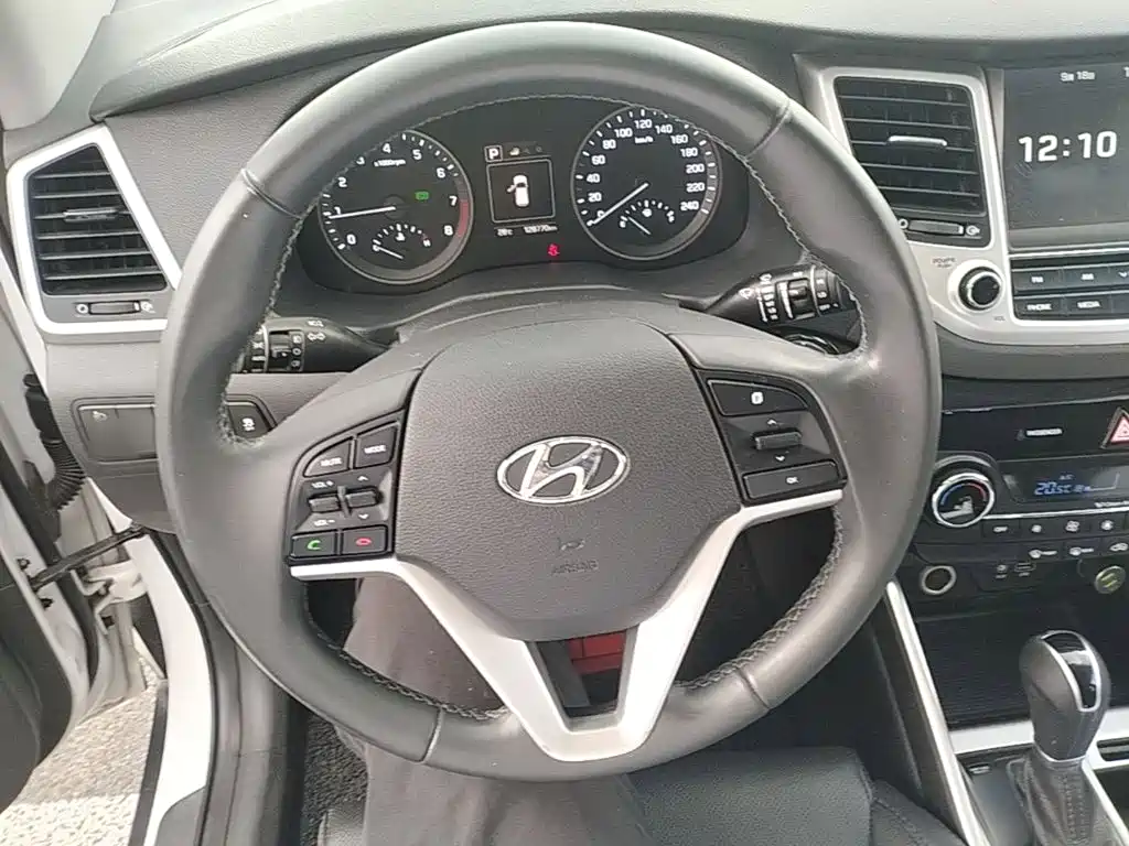 Hyundai Tucson — миниатюра 11