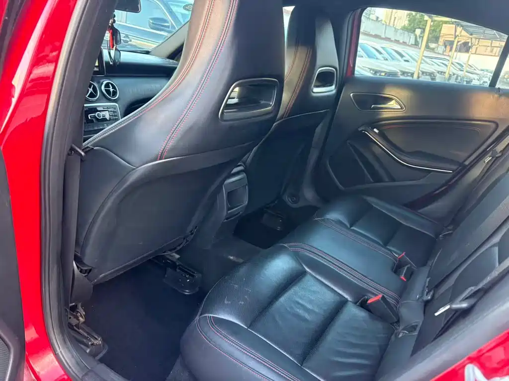 Mercedes-Benz A-Class (Import) — миниатюра 5