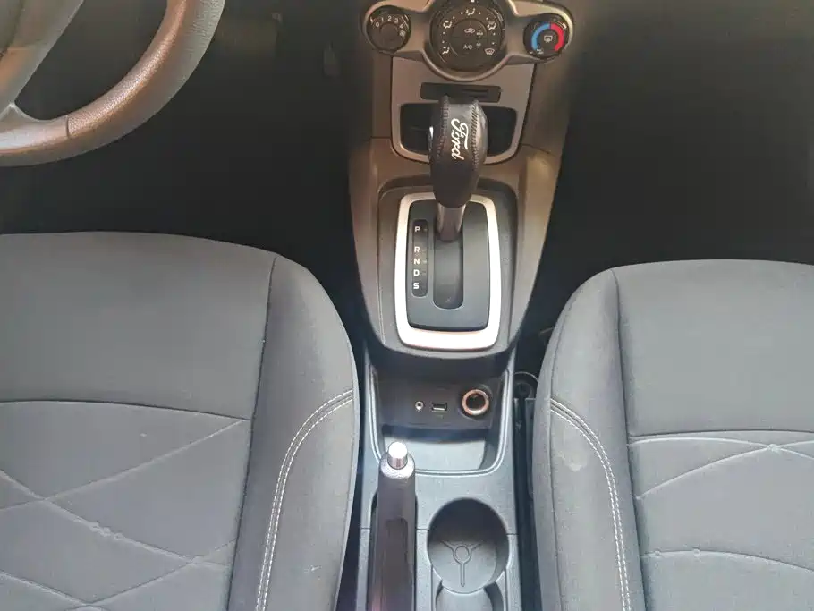 Ford Fiesta — миниатюра 16