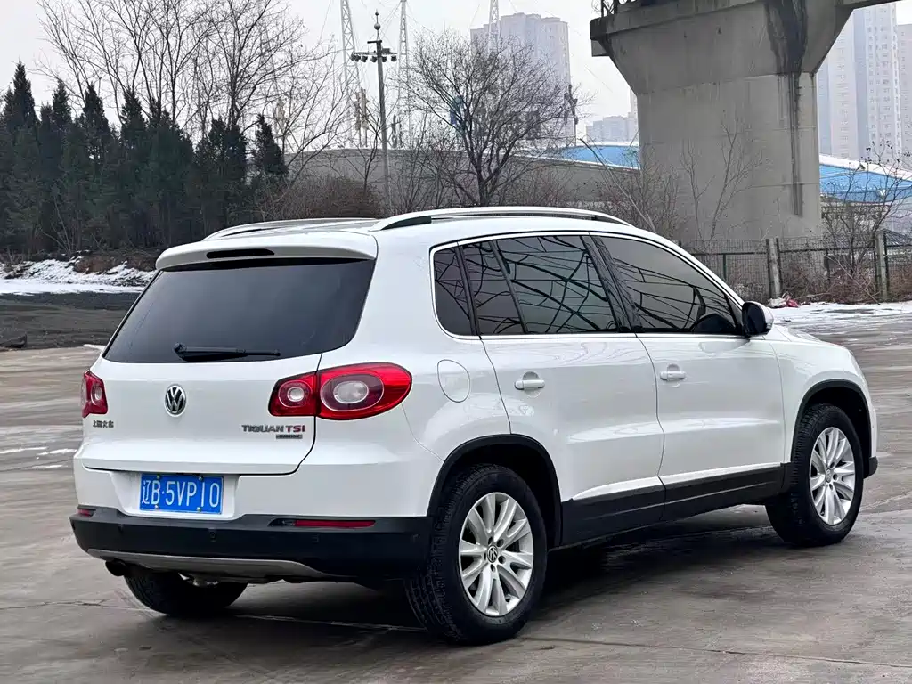 Volkswagen Tiguan 2012 2.0TSI AT Flagship