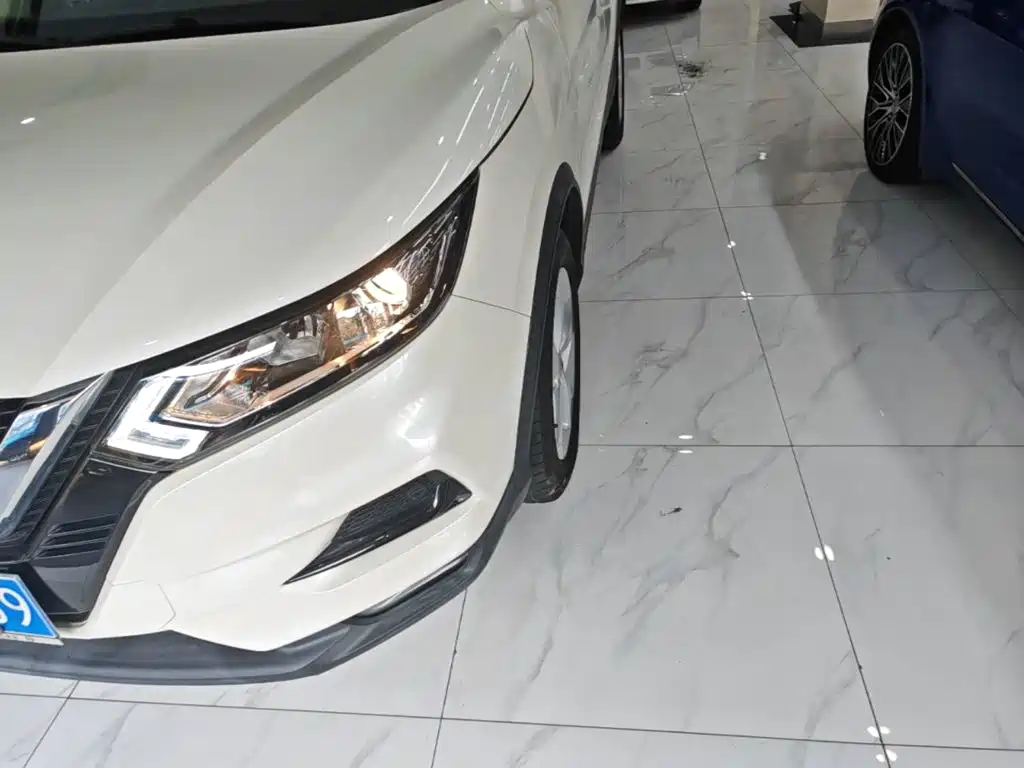 Nissan Qashqai — миниатюра 24