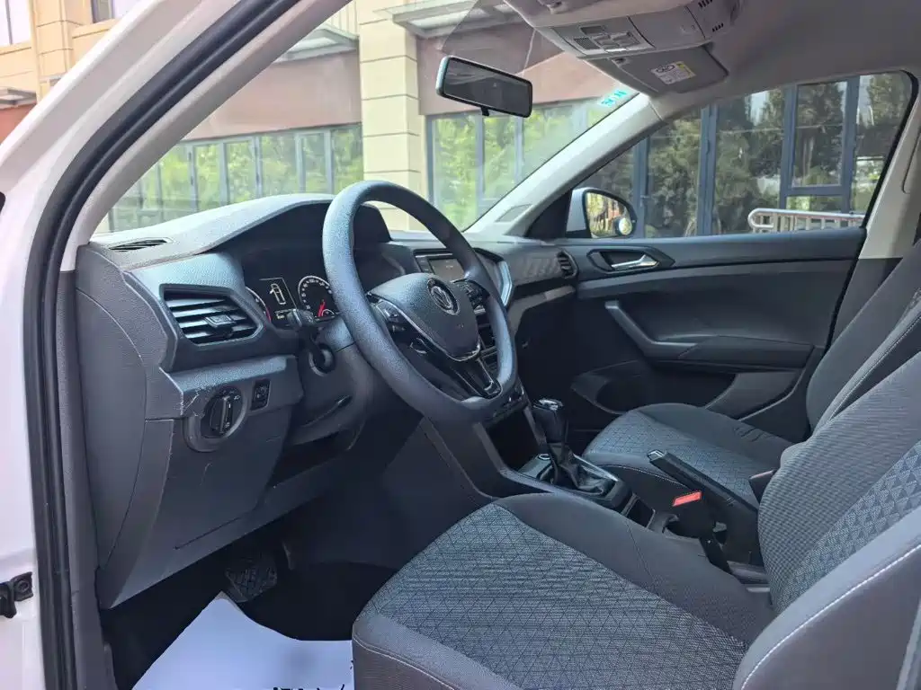Volkswagen T-Cross — миниатюра 15