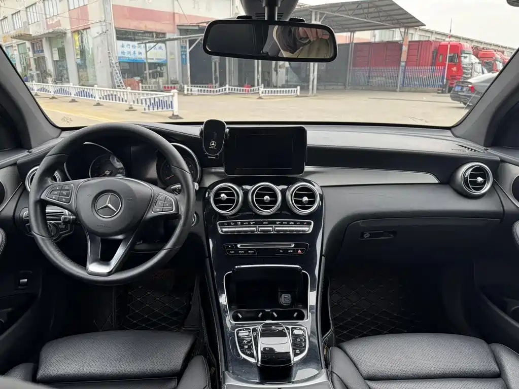 Mercedes-Benz GLC Coupe — миниатюра 13