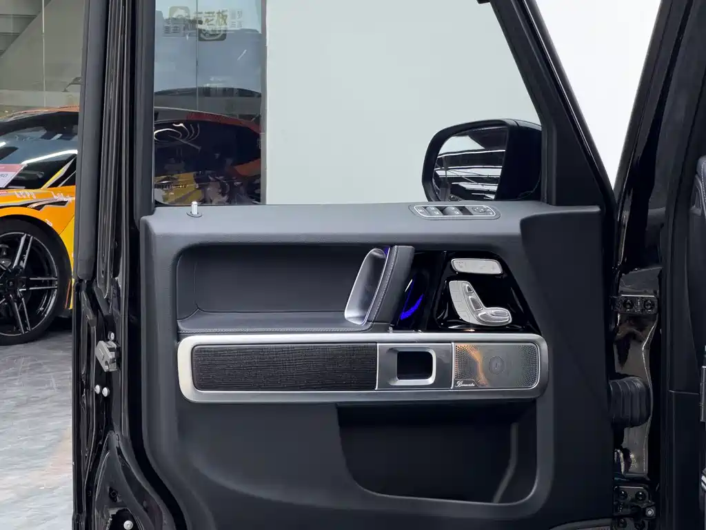 Mercedes-Benz G-Class — миниатюра 10