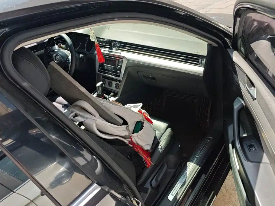 Volkswagen Magotan — миниатюра 8