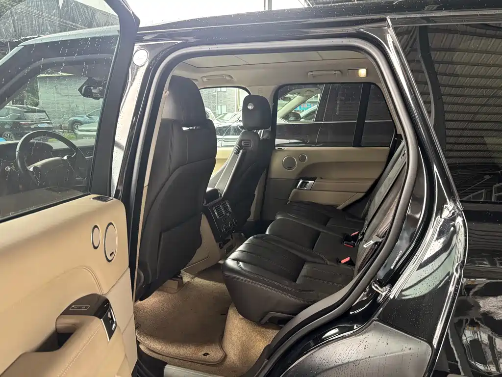 Land Rover Range Rover — миниатюра 6