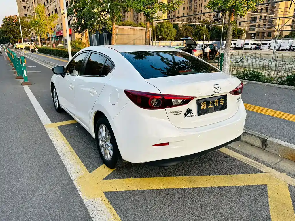 Mazda 3 Axela — миниатюра 6