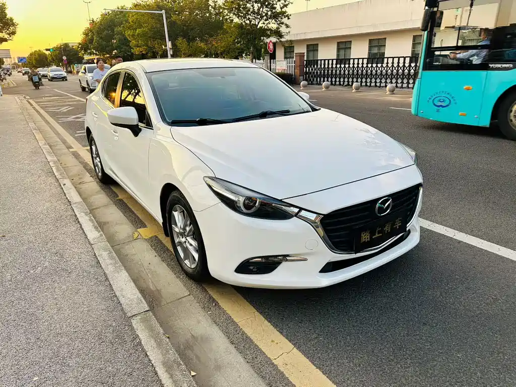 Mazda 3 Axela — миниатюра 3