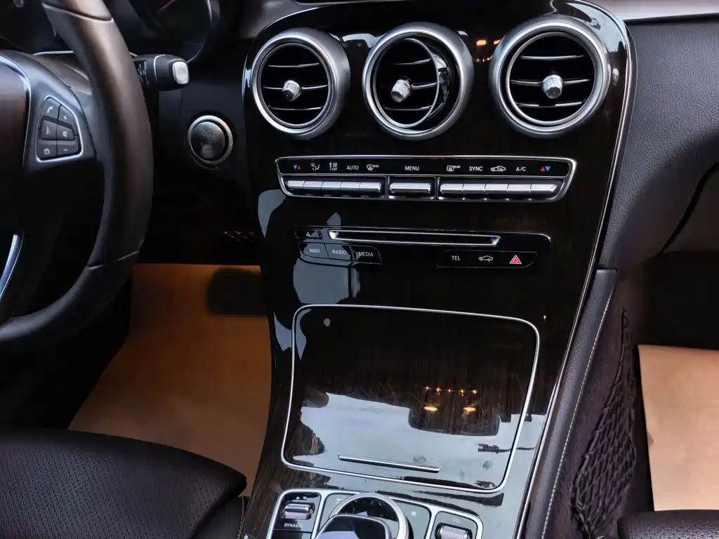 Mercedes-Benz GLC — миниатюра 16