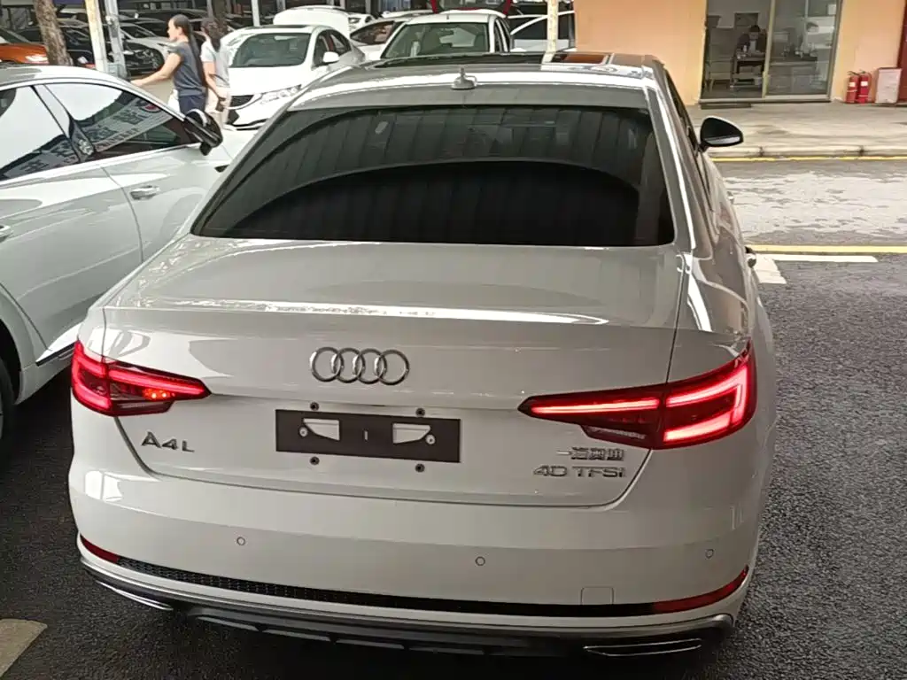 Audi A4L — миниатюра 6