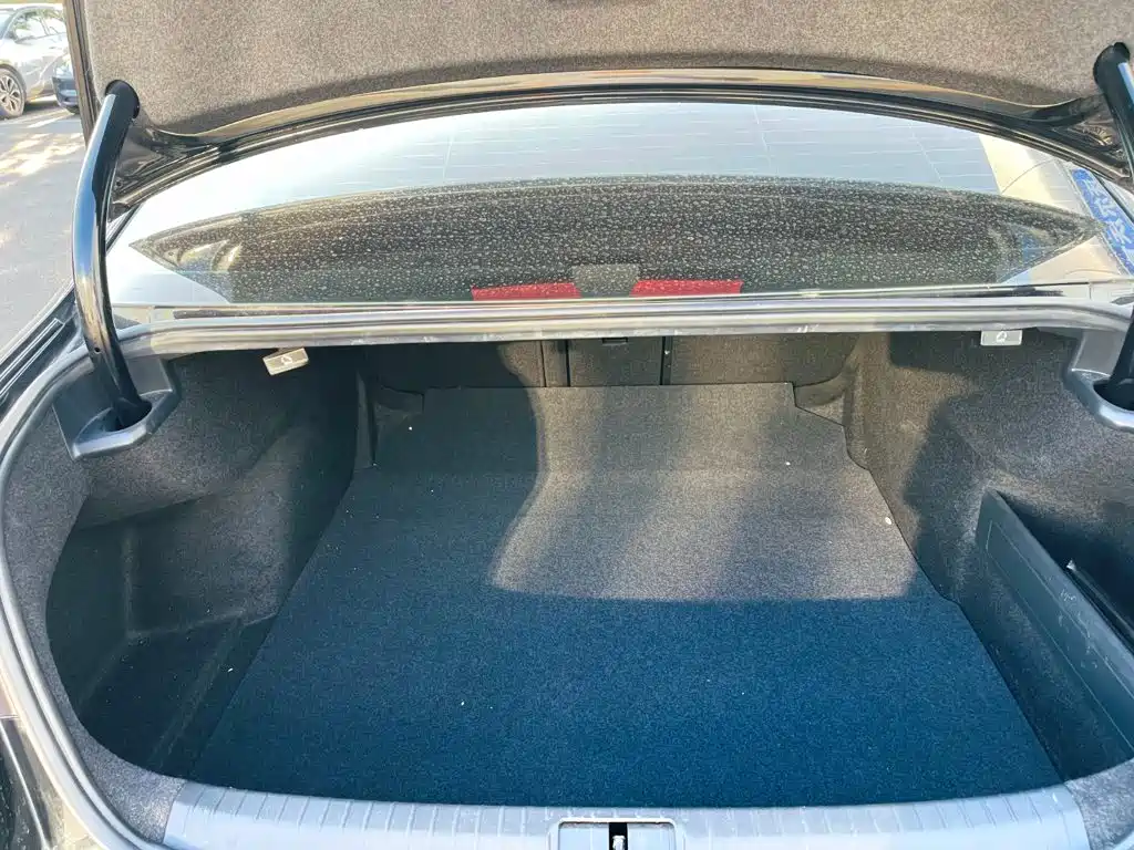 Volkswagen Magotan — миниатюра 12
