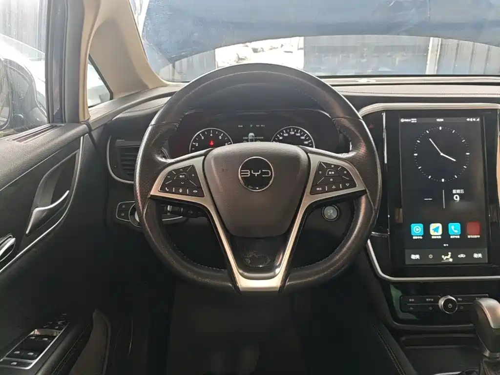 BYD MAX — миниатюра 11