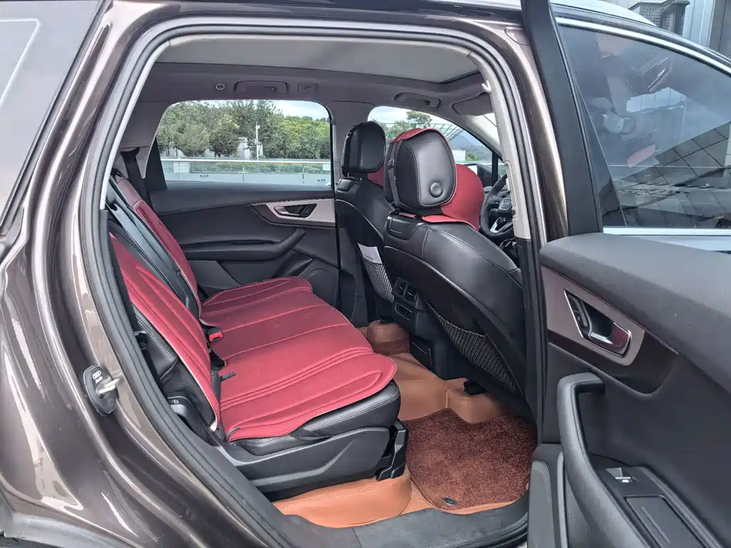 Audi Q7 — миниатюра 40
