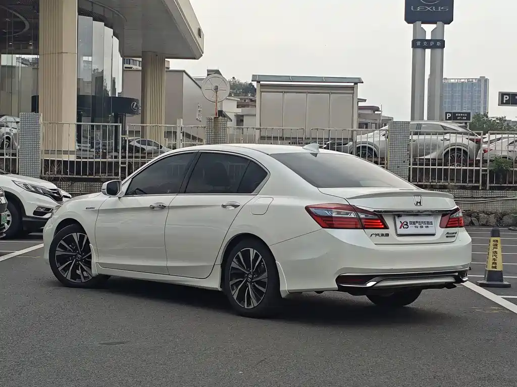 Honda Accord — миниатюра 4