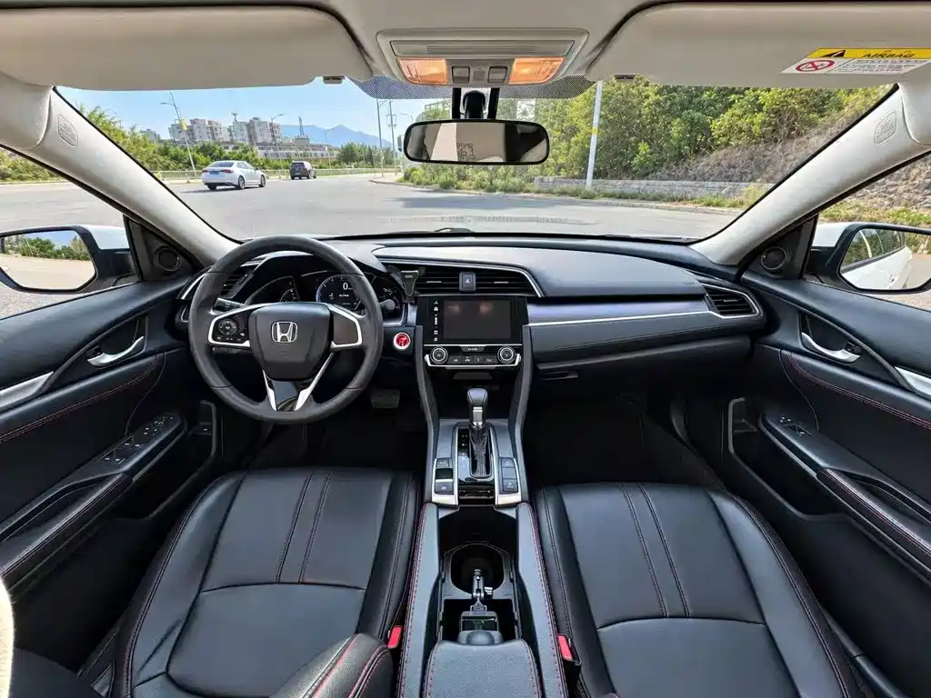 Honda Civic — миниатюра 5