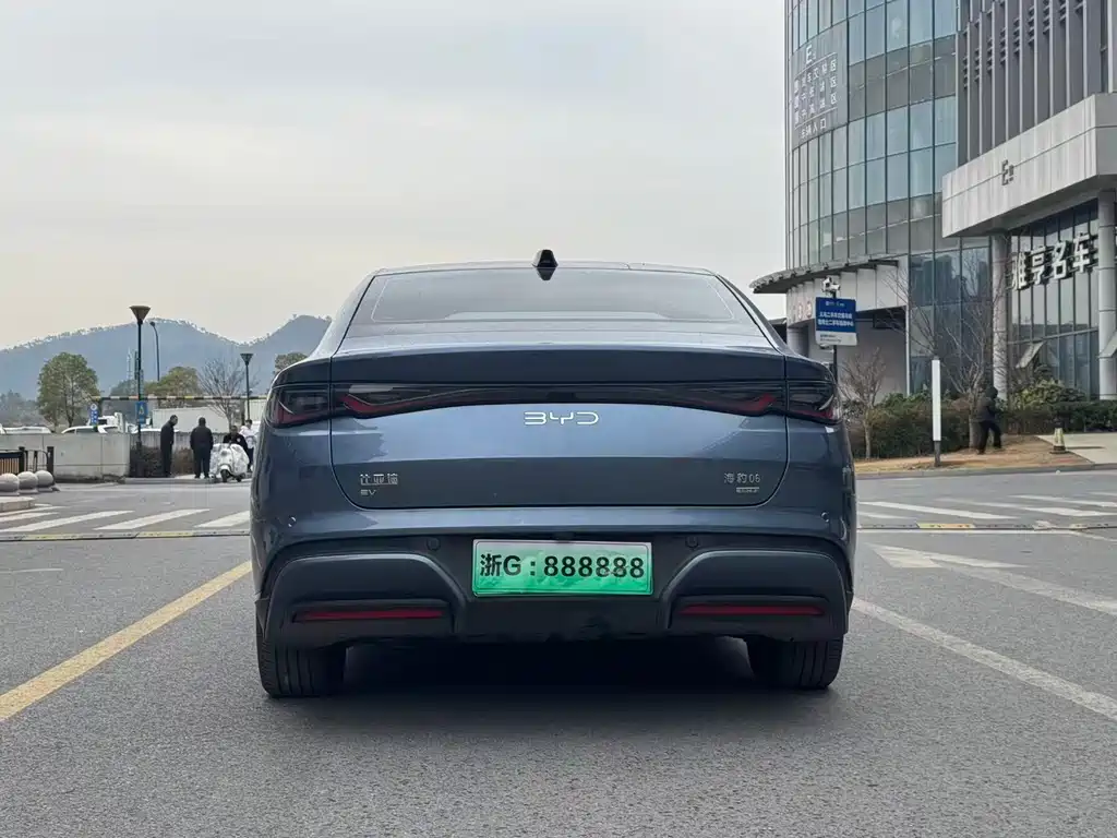 BYD SEAL 06 NEW ENERGY