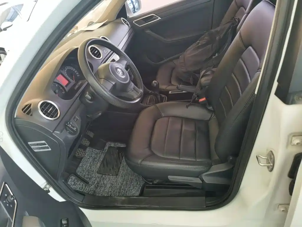 Volkswagen Jetta — миниатюра 15