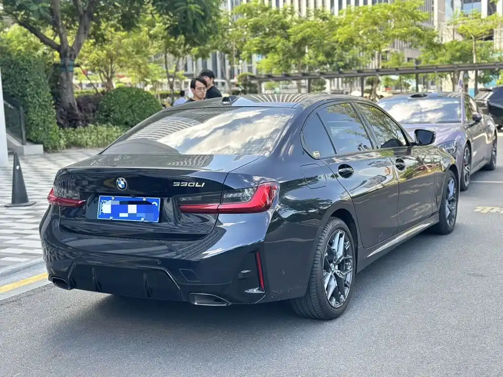 BMW 3 Series — миниатюра 7