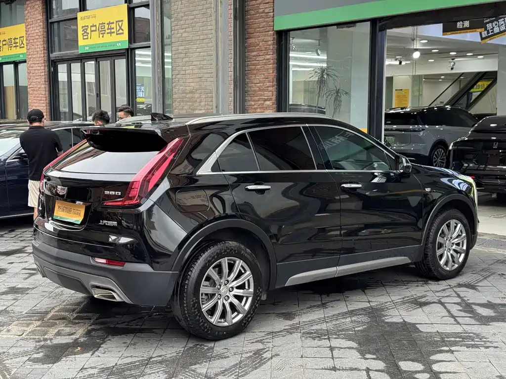 Cadillac XT4 — миниатюра 7