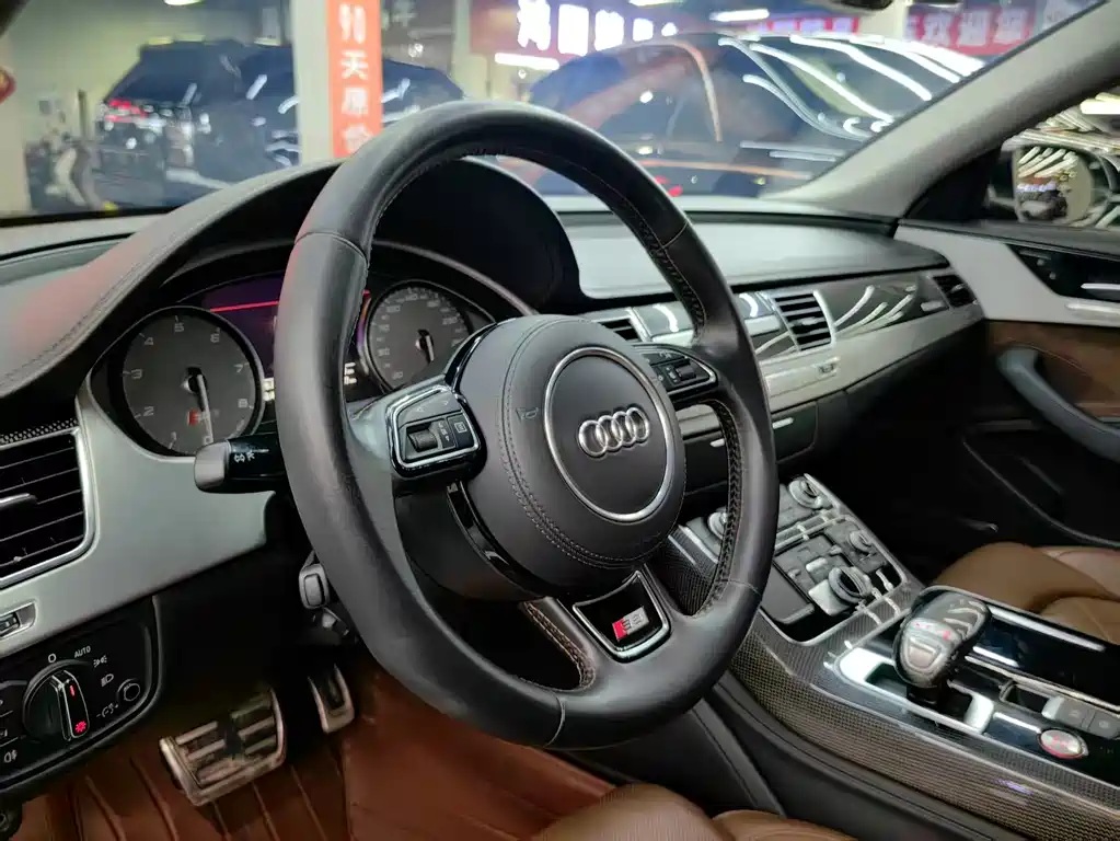 Audi S8 2014 S8 4.0TFSI quattro