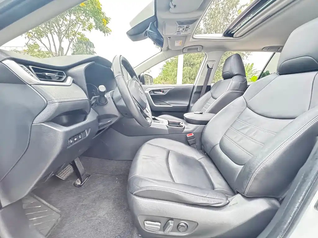 TOYOTA RAV4 RONGFANG