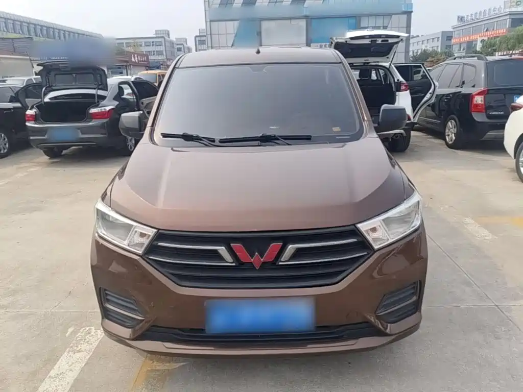 Wuling Hongguang — миниатюра 3