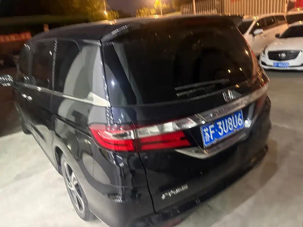 Honda Odyssey — миниатюра 8