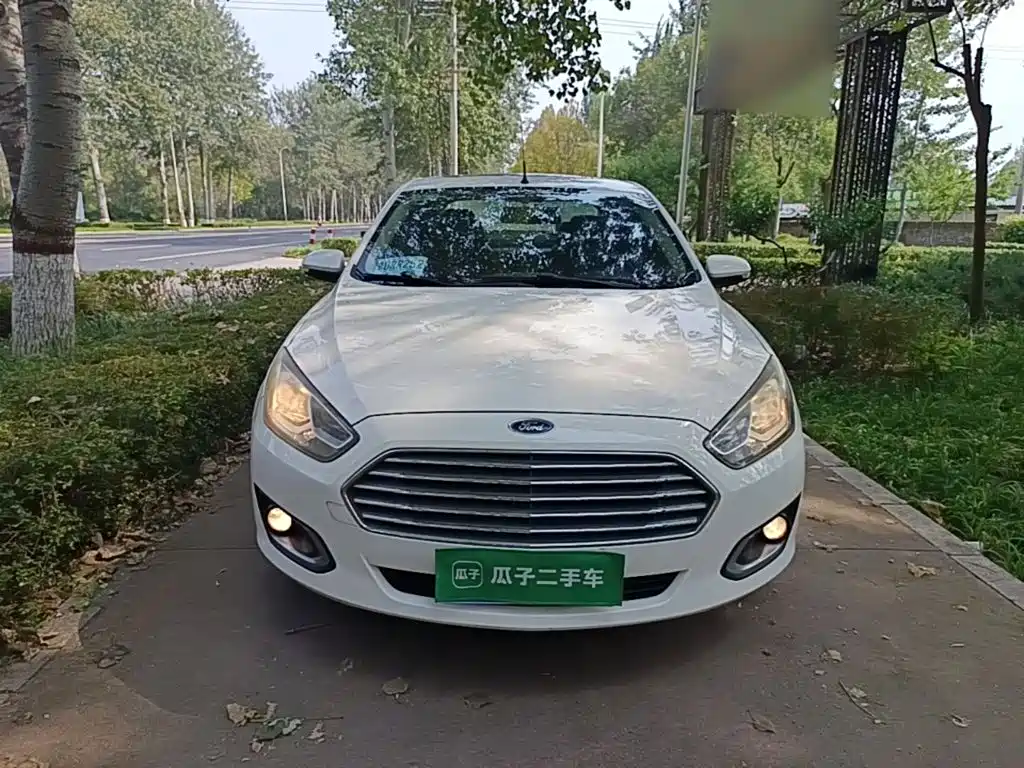 Ford Escort — миниатюра 3