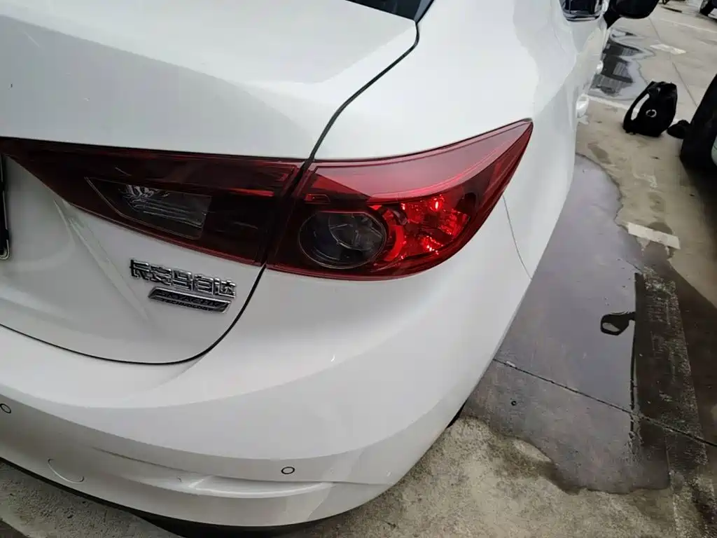 Mazda 3 Axela — миниатюра 8