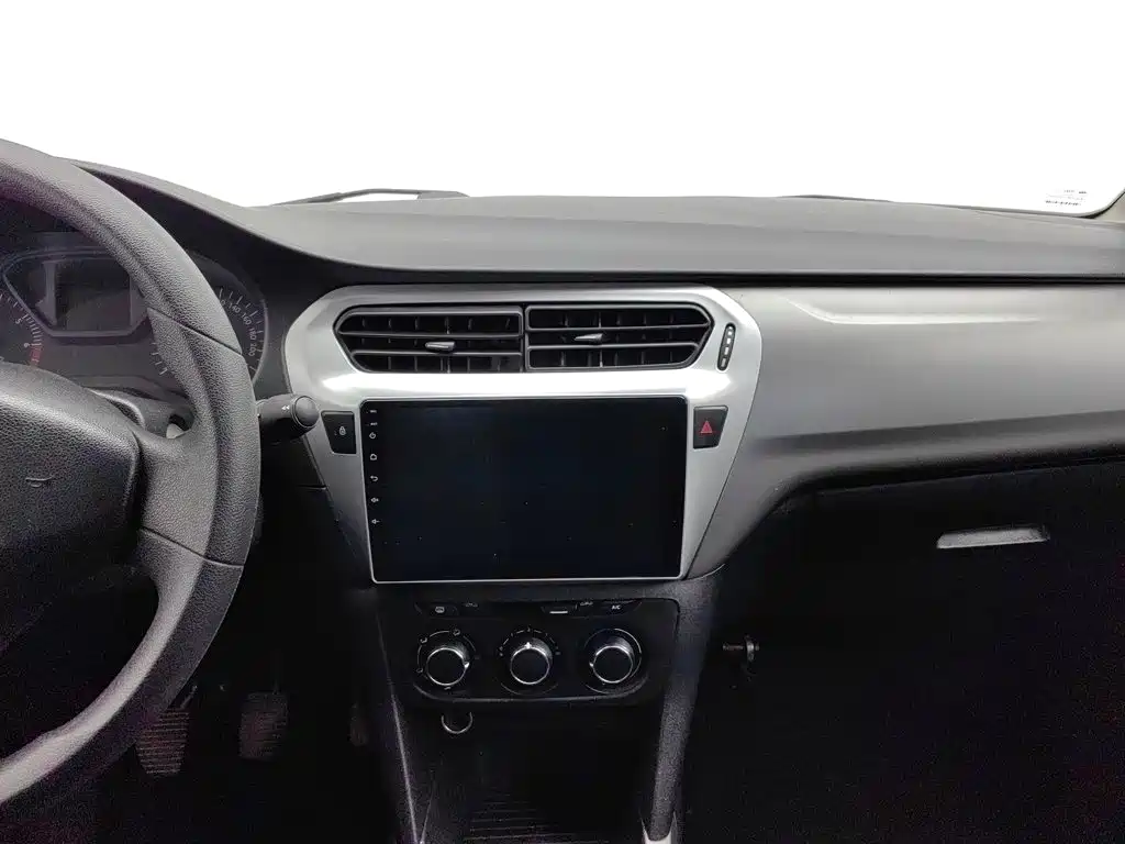 Citroen Elysee — миниатюра 12
