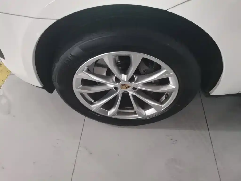 Porsche Macan — миниатюра 23